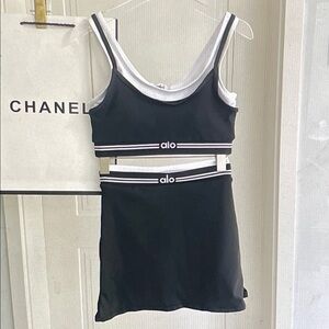 ALO Yoga Black and White Two-Piece Set